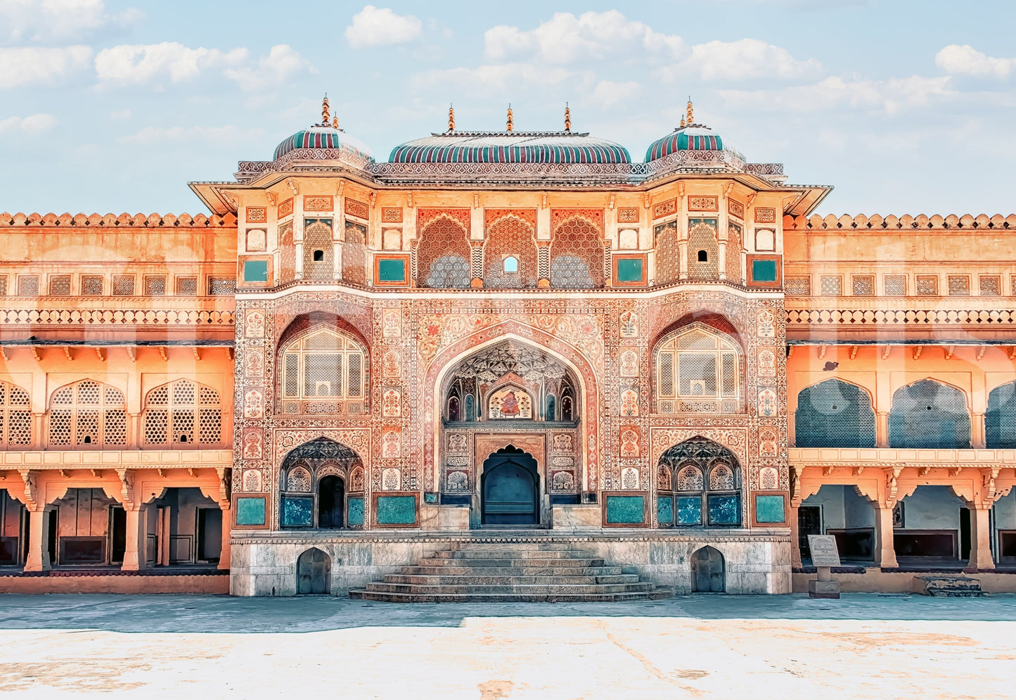 Home accent Amber Palace Majesty wallpaper, intricate architectural beauty.