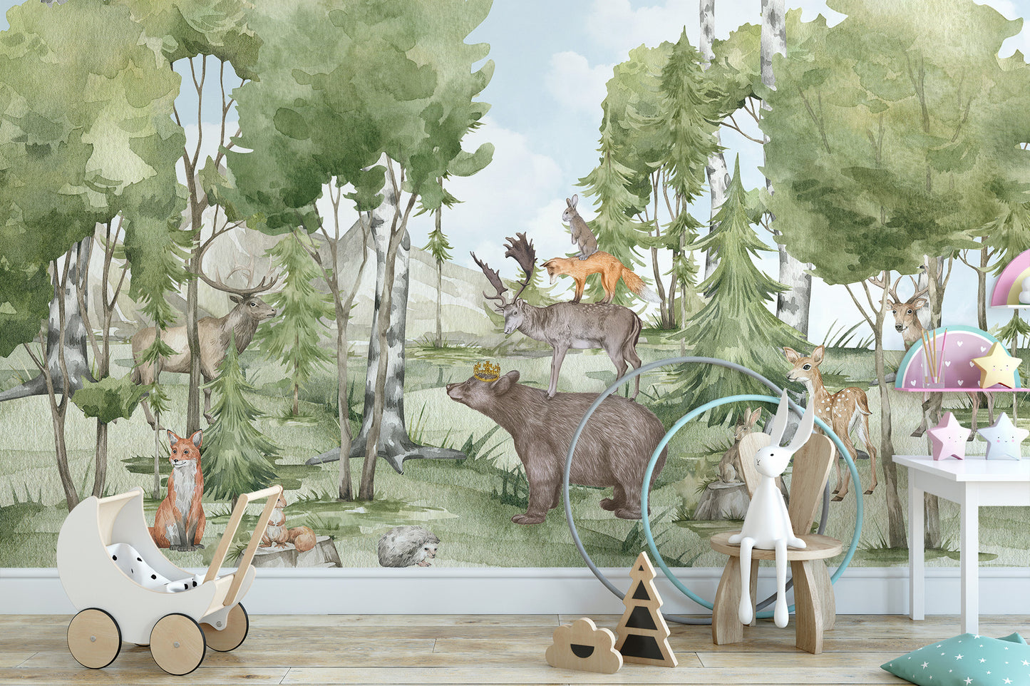 Adorable forest animal friend wallpaper for cozy rooms.