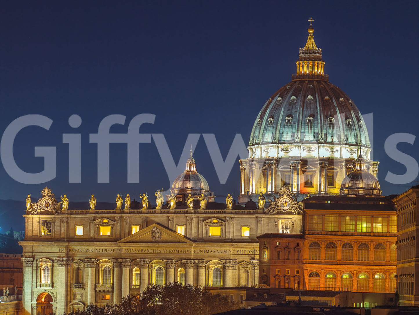 Vatican Night: Valoisa Majesteetti Seinämuraali