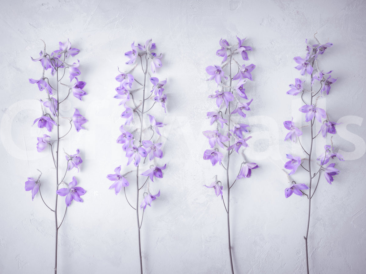 Abstraktes Wandbild mit floralen Lavendelstängeln