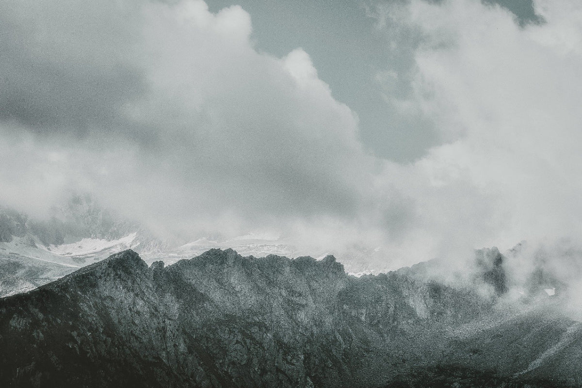 Mountains de neige peint peint peint mural in your room — zoomed