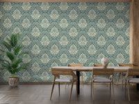 Sophisticated Baroque Style Damask Wallpaper
