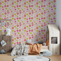 Bright daisy wallpaper for sunny interiors

