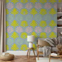 Calm tropical leaf wallpaper for living spaces

