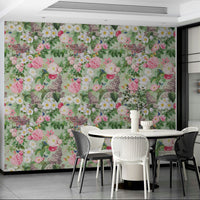 Gentle floral pattern wallpaper

