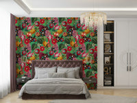 Bold, nature-inspired tropical wallpaper for a vibrant room look

