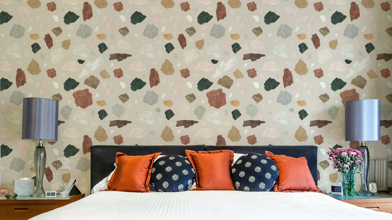 Vitruvio Wallpaper with architectural symmetry

