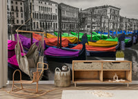Vibrant and colorful depiction of Venice's famous waterways

