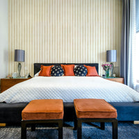 Striped wallpaper with natural brushstrokes
