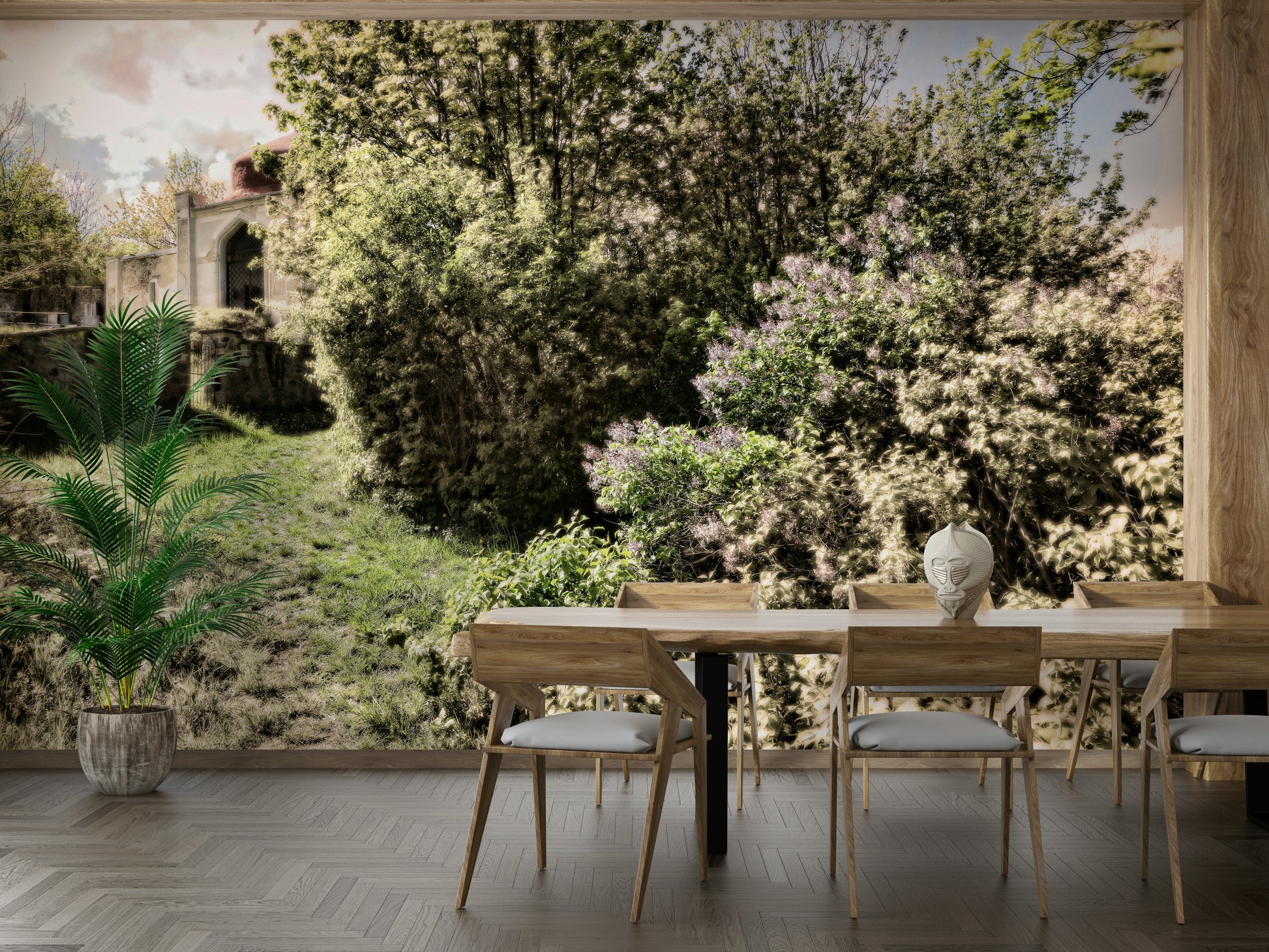 High-resolution image of a secluded trail.

