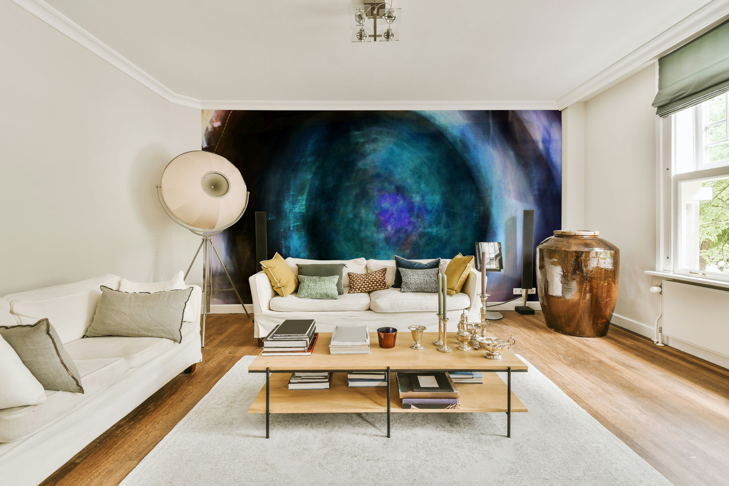 Unique and eye-catching artistic print.

