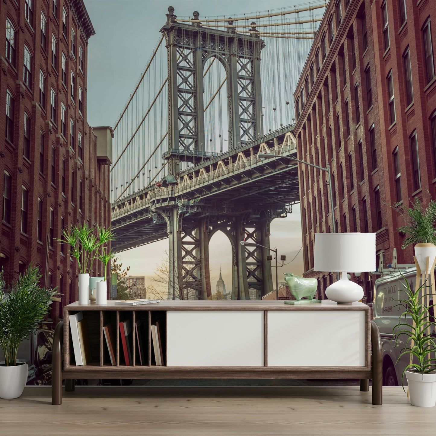 High-resolution image of the Manhattan Bridge and DUMBO.

