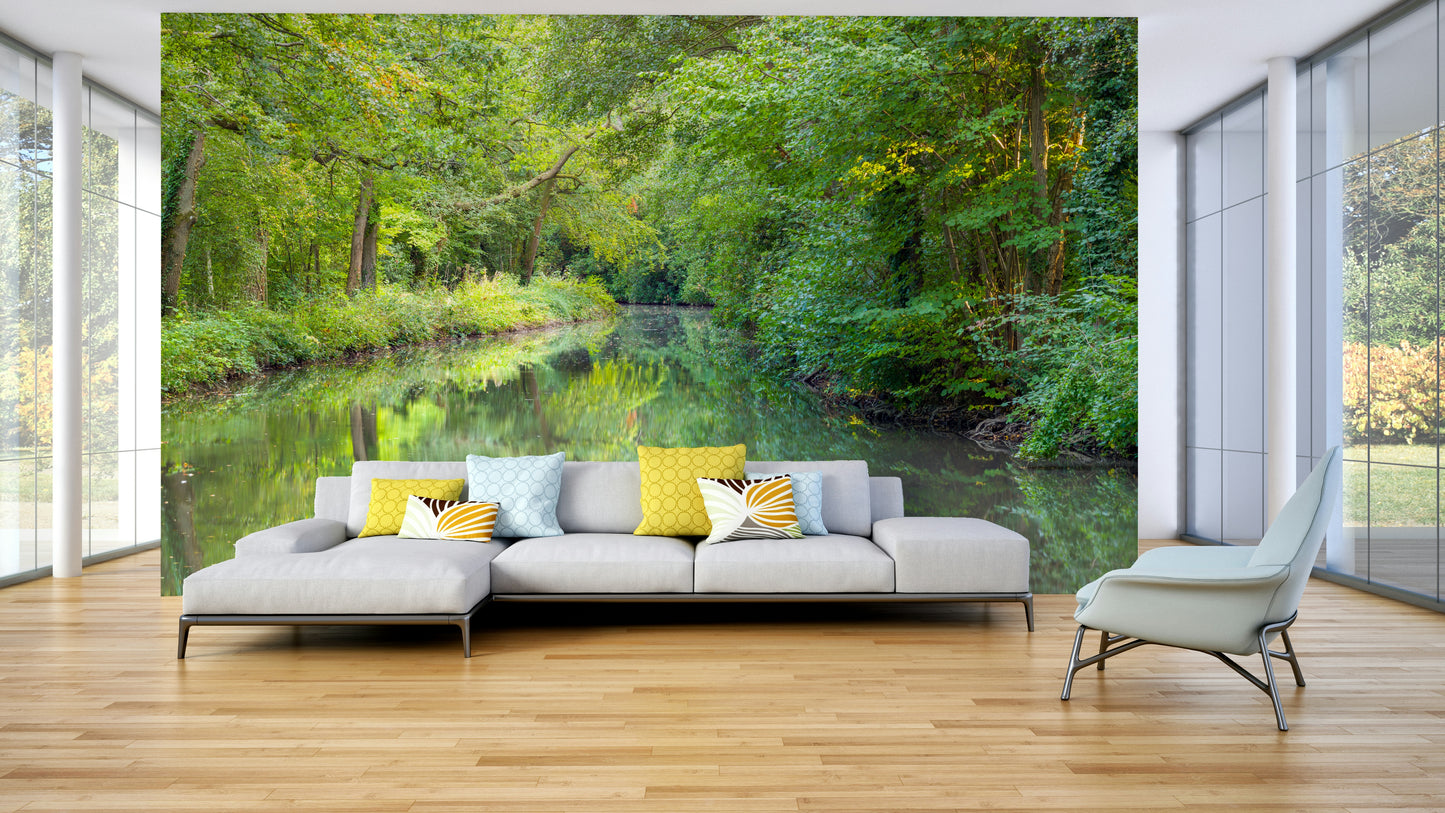 calming water wallpaper in a rich color

