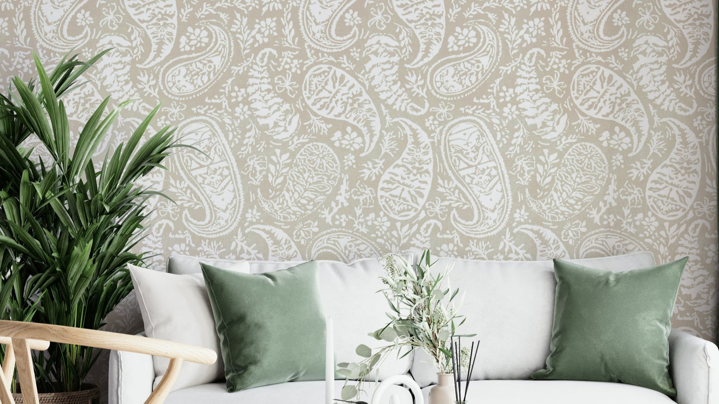 Refined paisley pattern.

