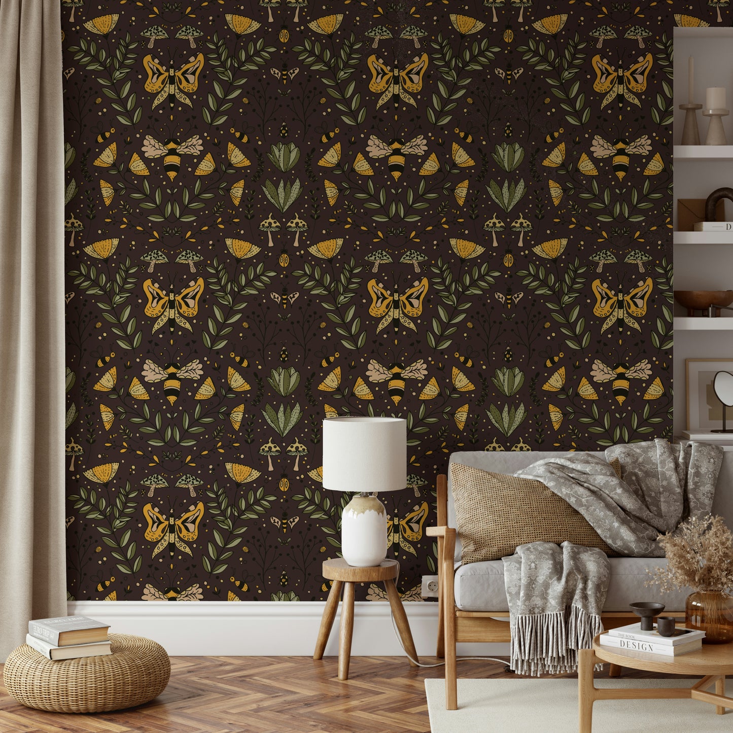 Floral and insect wallpaper with a mix of colors.

