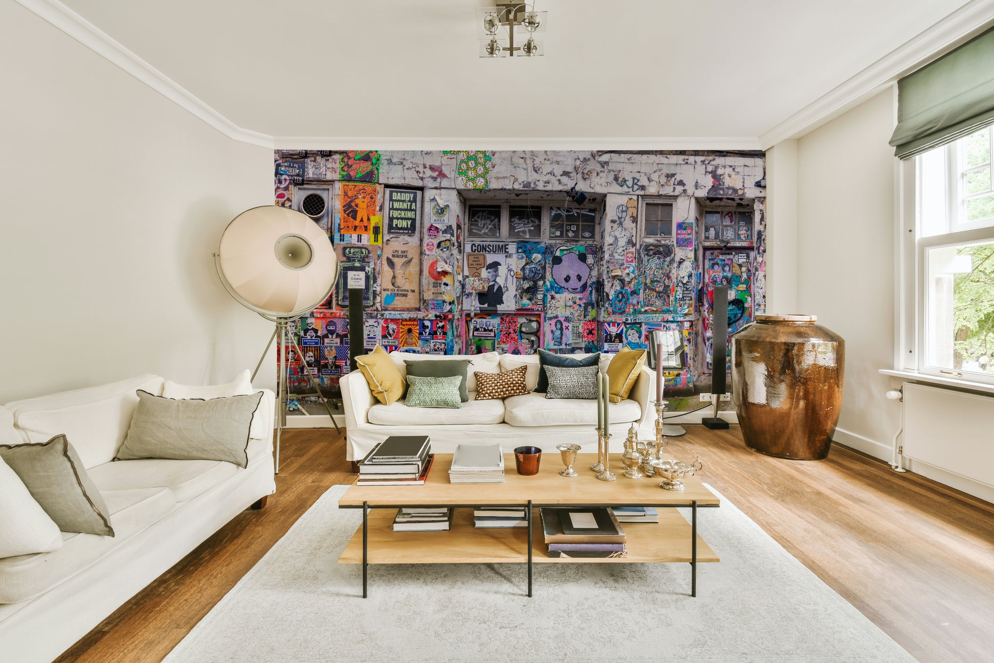 The colors are bright and varied.

