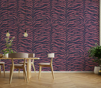 This piece is ideal for a classic or modern interior.
