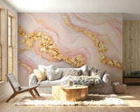The mural shows a luxurious and glamorous pattern.


