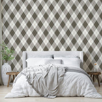 The composition is a repeating pattern.

