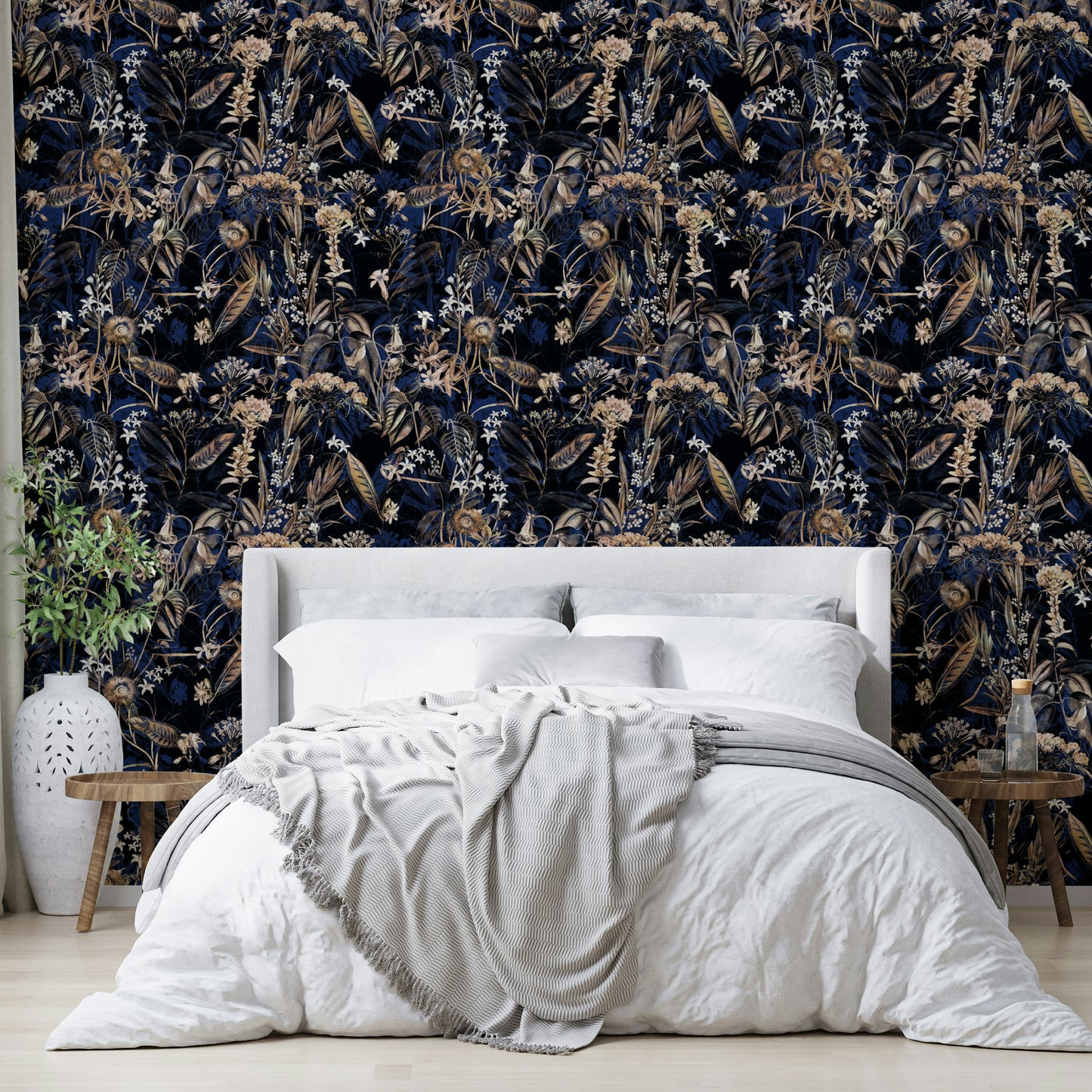 High-quality image of the golden ornament wallpaper

