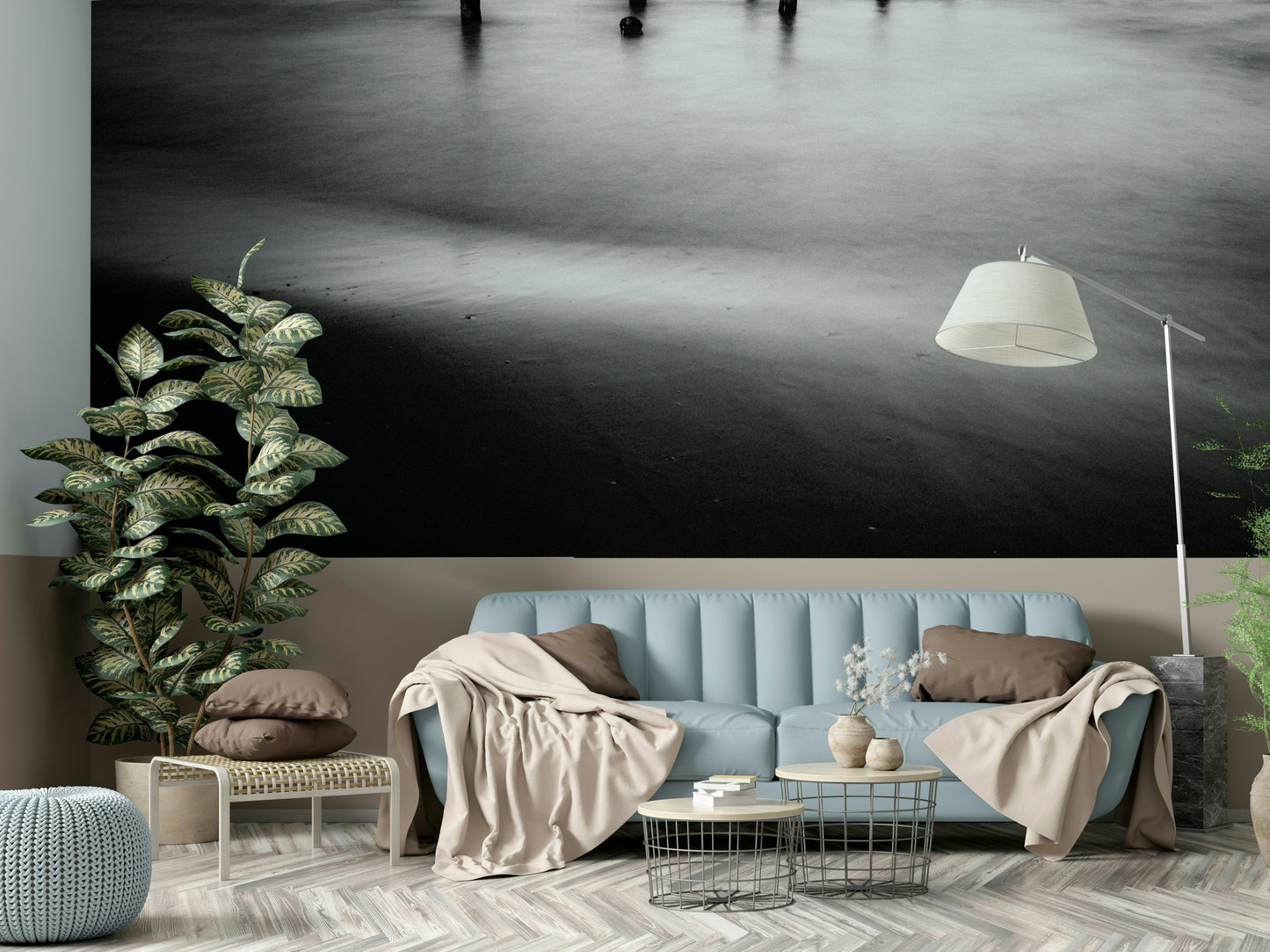 A classic ocean wallpaper for walls with a coastal theme.

