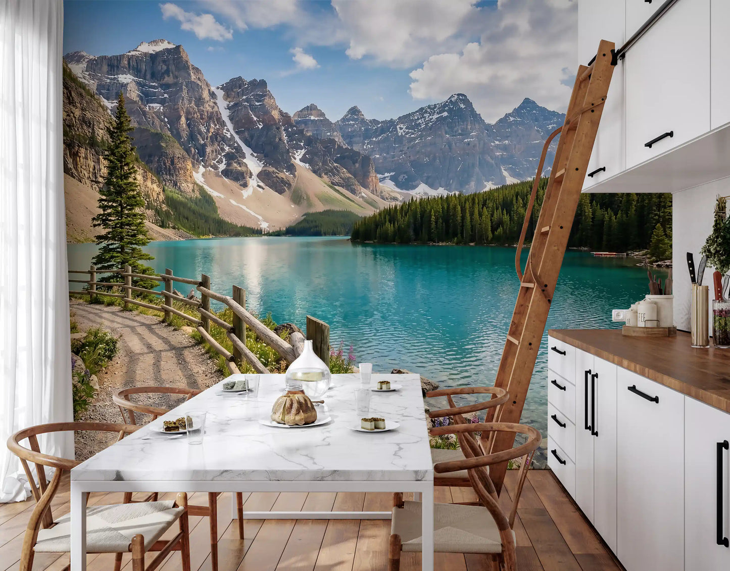 Murale da parete con cime e pini turchesi