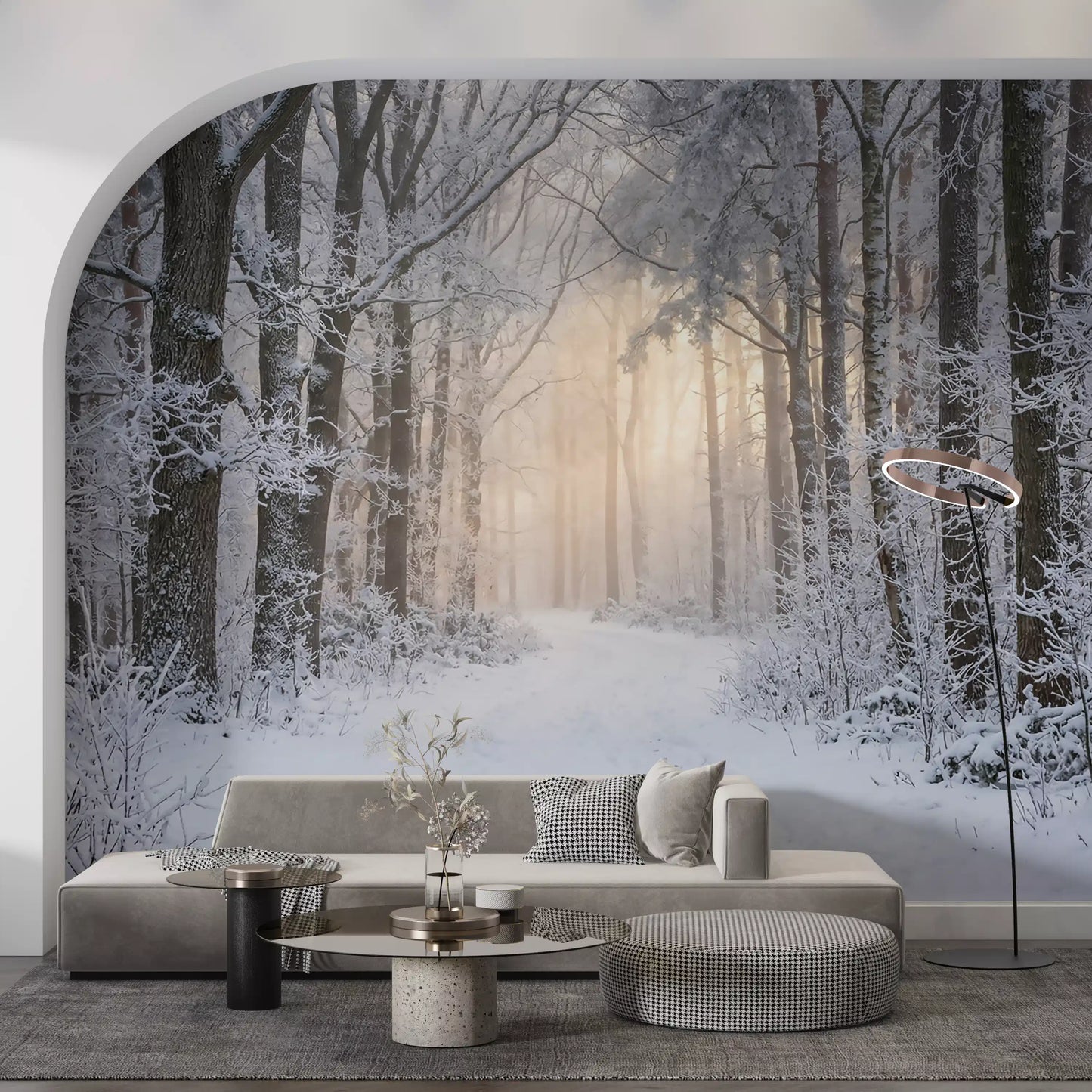 Papier peint panoramique Éclat de forêt hivernale brumeuse
