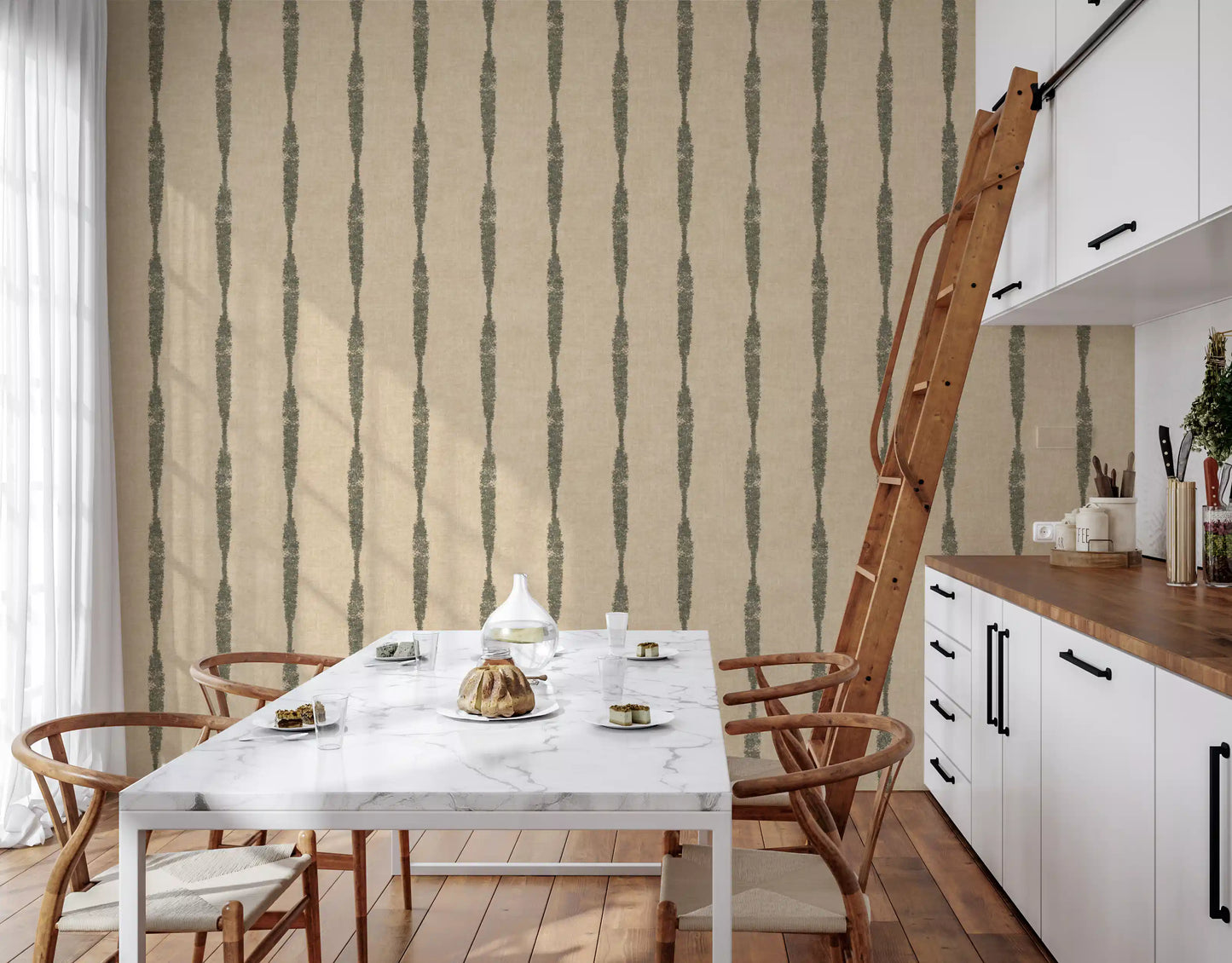 Gedempte Groene Gestructureerde Versleten Strepen op Warm Beige Behang⁠