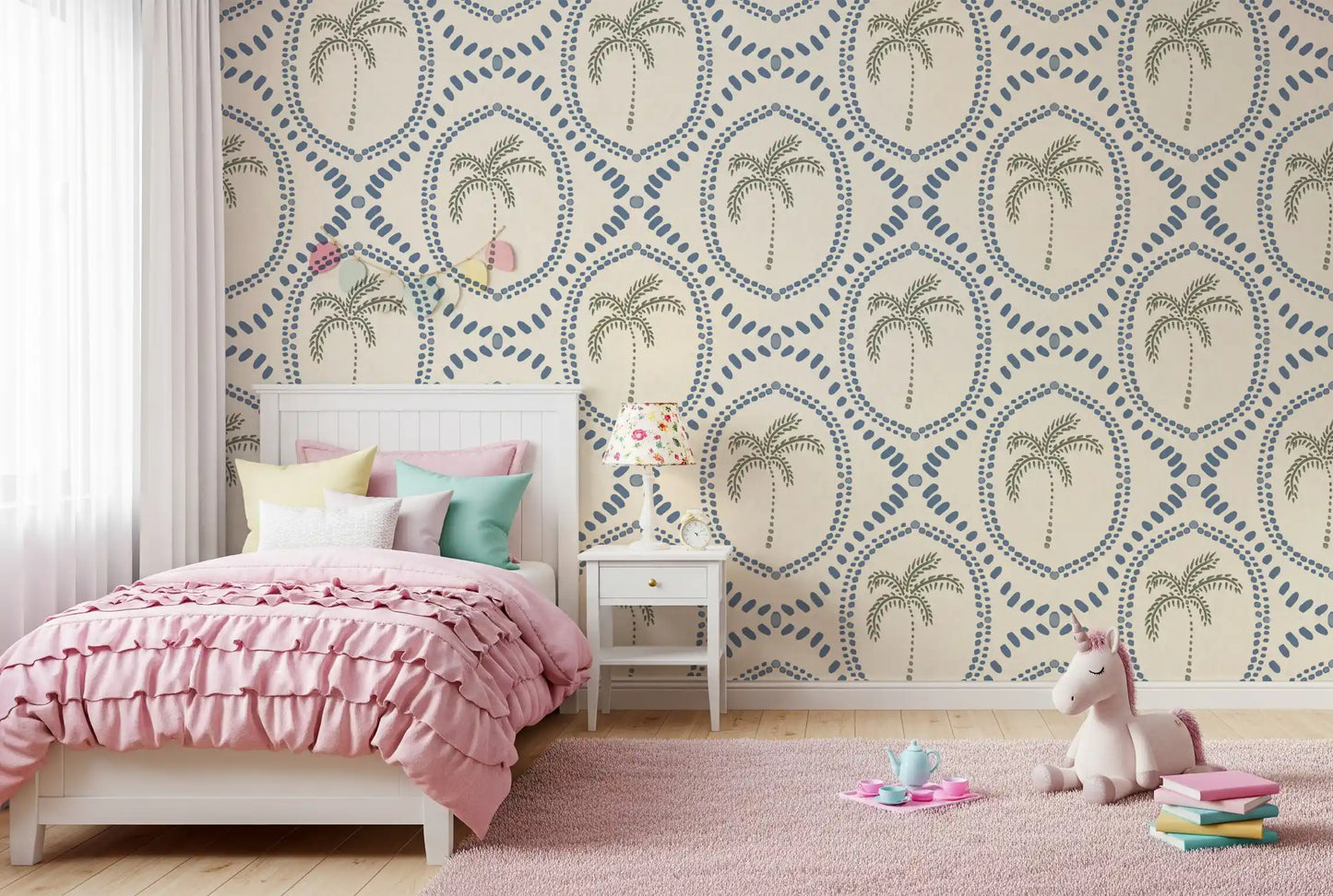 Beachy Boho Palmen-Oase Tapete in Schieferblau