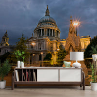 Use the St. Paul's Dome wall mural to give a Hallway backdrops  London architecture mood.
