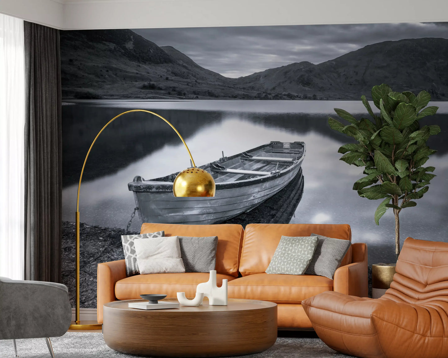 Silent Waters, Fjerne Fjellveggen Mural