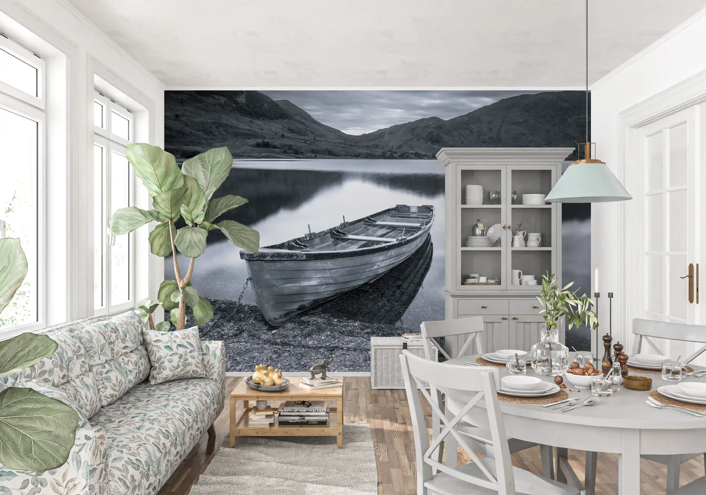 Silent Waters, Fjerne Fjellveggen Mural