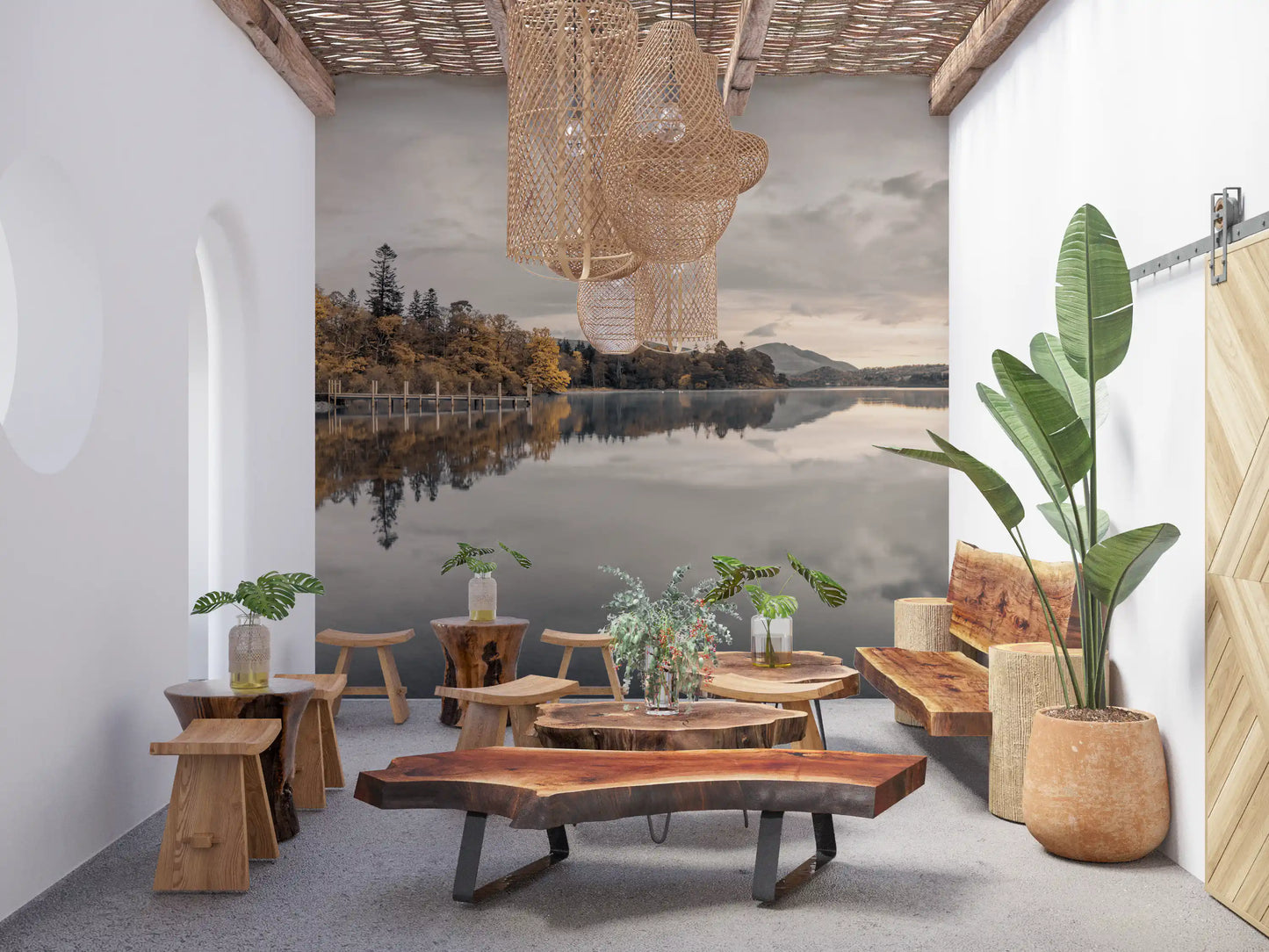 Pictură murală liniștitoare la malul lacului Golden Lakeside