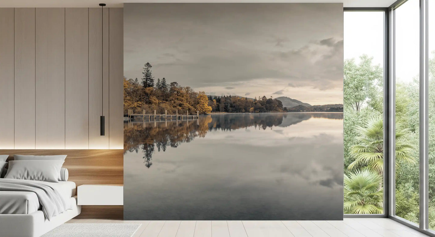 Pictură murală liniștitoare la malul lacului Golden Lakeside