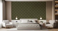 Elegante Art Deco Tapete mit geometrischem Oliv- und Goldmuster