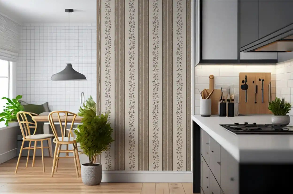 Tapete mit rankendem Wein und Leinenstreifen im Paneel-Design⁠