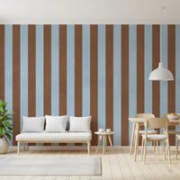 Wandbild mit himmelblauen und erdigen braunen Streifen