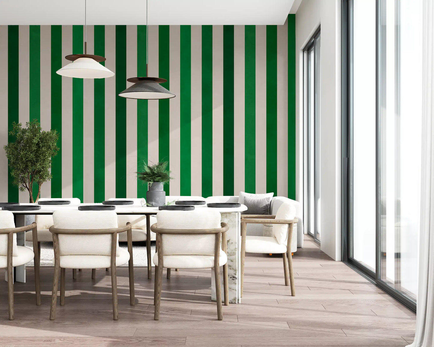 Wandbild mit smaragdgrünen und cremefarbenen vertikalen Streifen