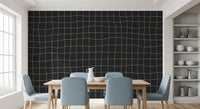 Vægmural med diskret trækulrudemønster