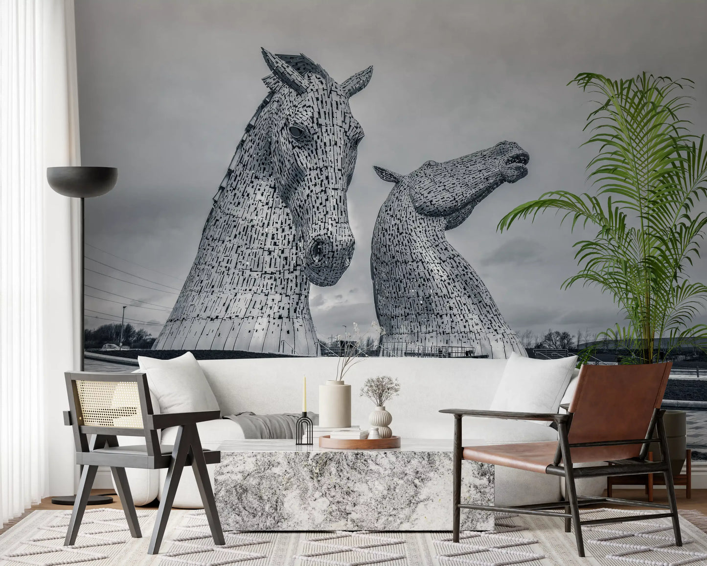 Carta da parati murale con teste di cavallo metalliche in vista architettonica