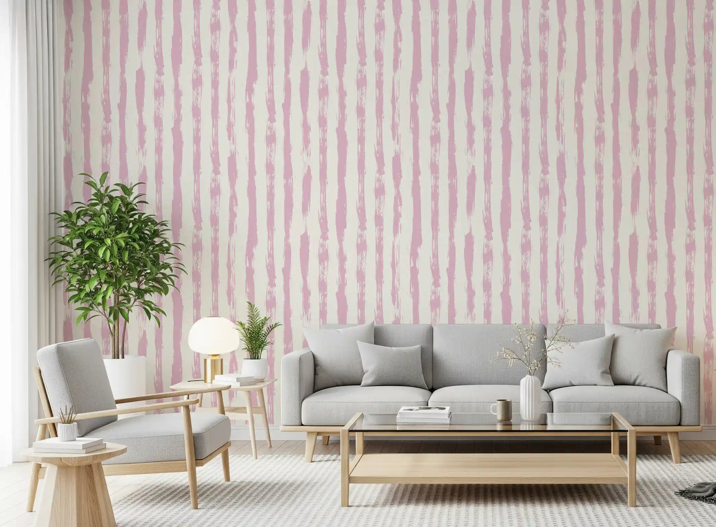 Soft Blush håndmalet tapet med lodrette striber⁠