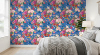 Papel tapiz vintage con sinfonía floral botánica