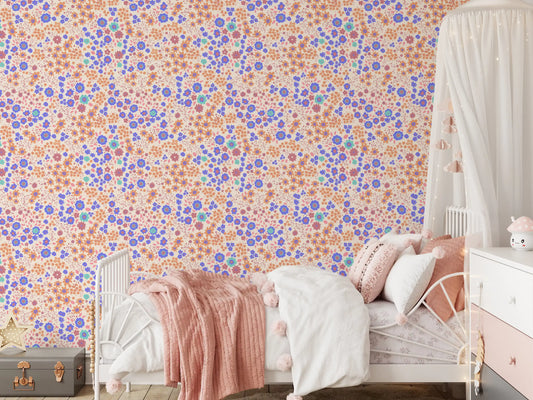 Papel de Parede Alegre com Flores Pintadas no Prado