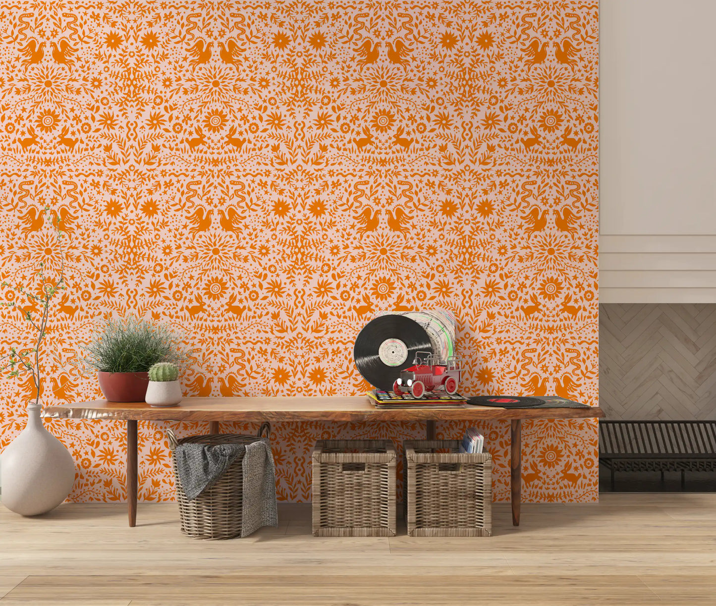 Orangefarbene, verspielte Tapete mit Waldtier-Muster
