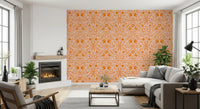 Orangefarbene, verspielte Tapete mit Waldtier-Muster