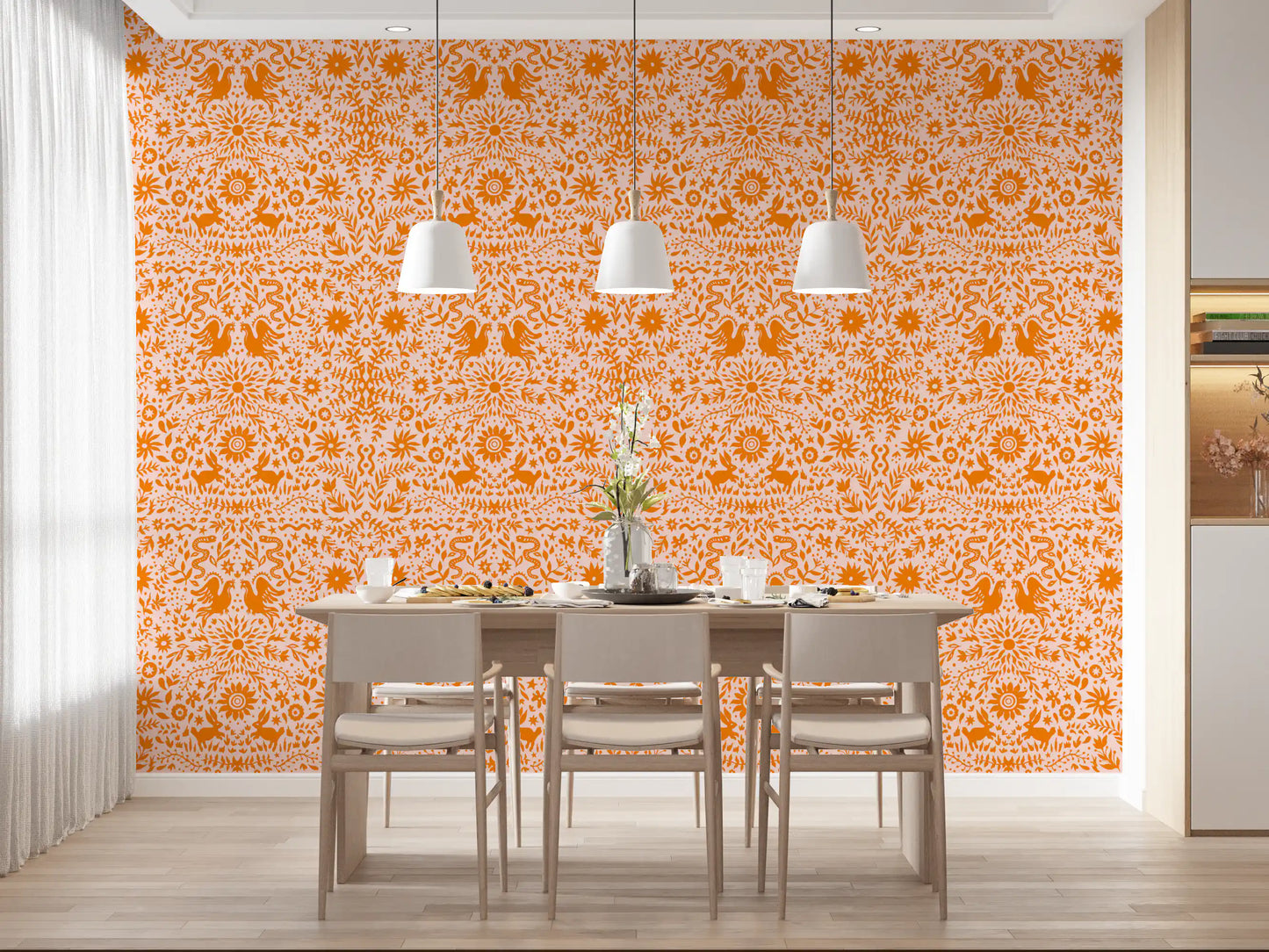 Orangefarbene, verspielte Tapete mit Waldtier-Muster