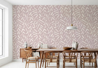 Abstrakt tapet med penselstrøg i creme og blush
