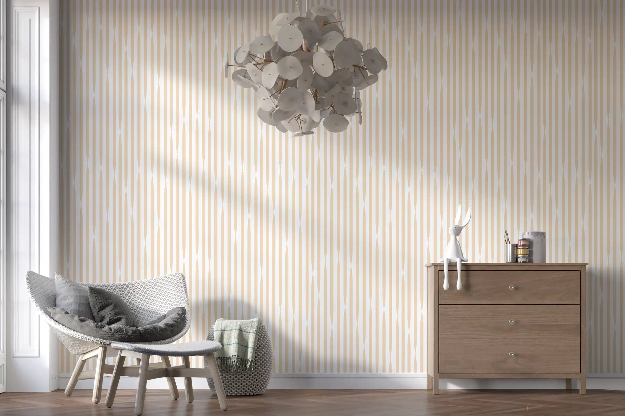Tapete mit ineinandergreifenden Streifen in Creme und Beige