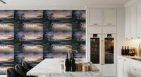 Tapete „Dunstiger See – Sonnenuntergang am Horizont“