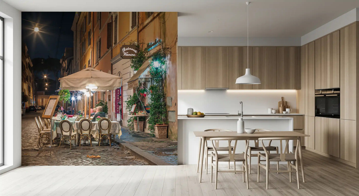 Fototapeta ścienna „Europejskie wieczorne bistro przy brukowanej uliczce”